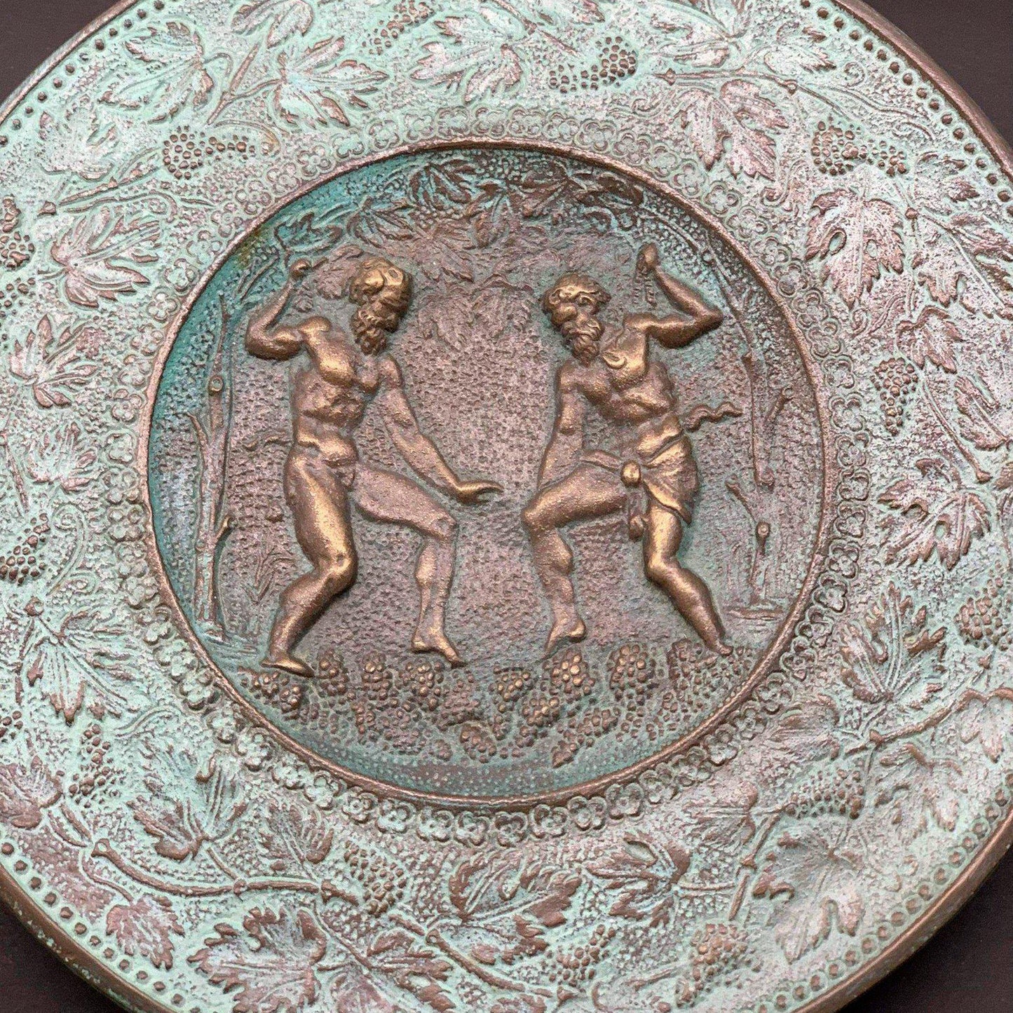Piatto Mitologico in Bronzo