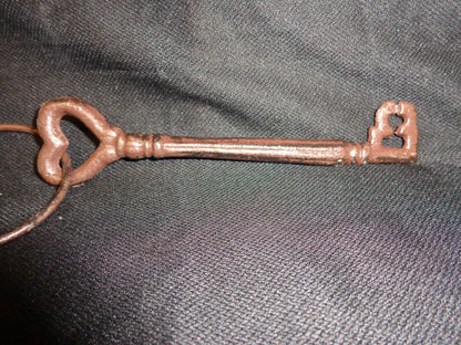 Cast Iron Key - 6 Long Keys