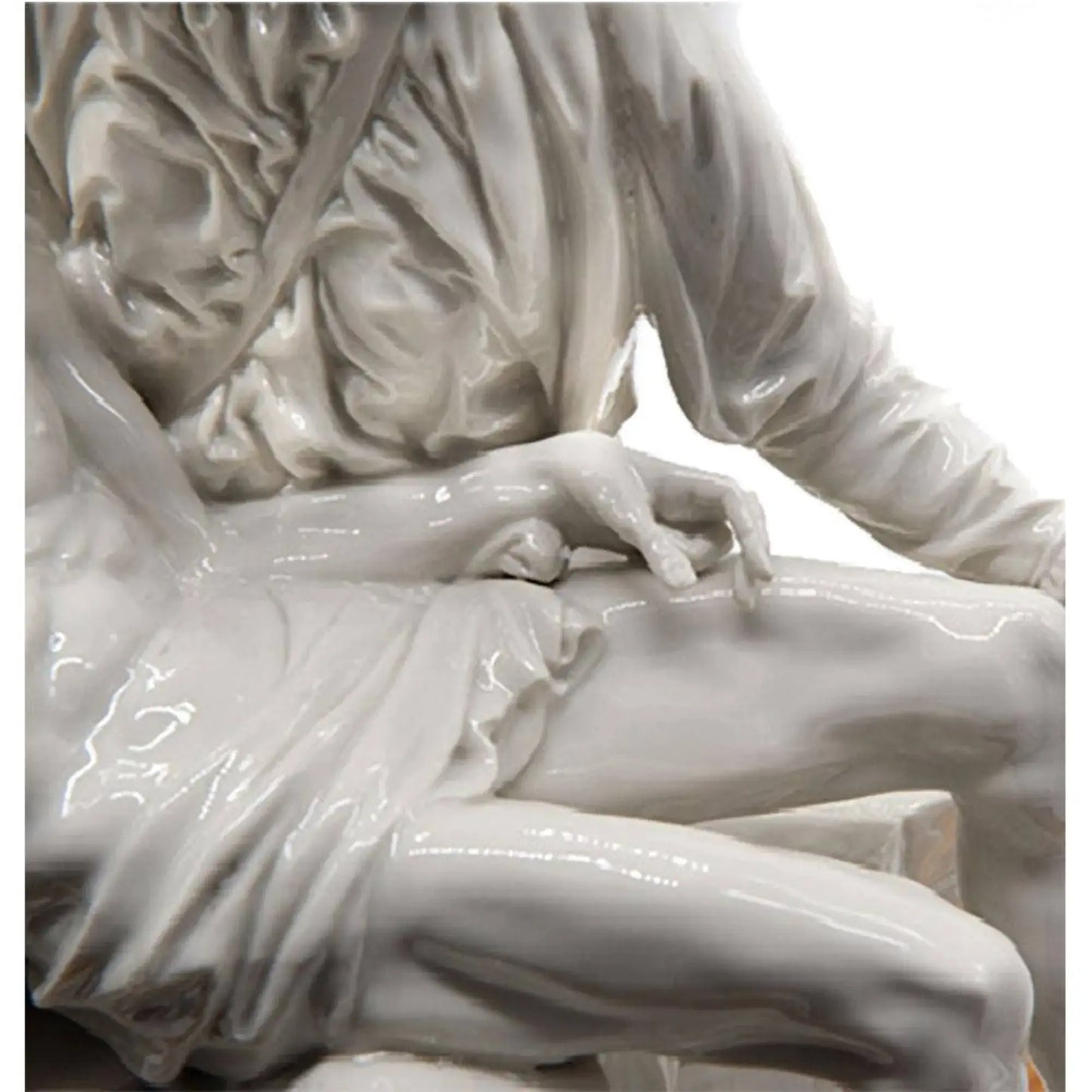 Piet¨¤ di Michelangelo in porcellana di Capodimonte lucida